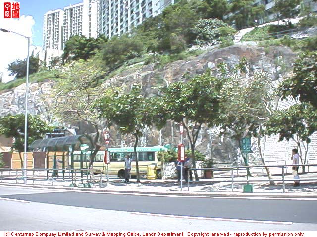 Kwai Shing Circuit, outside Shing Lok House, Kwai Shing East Estate
